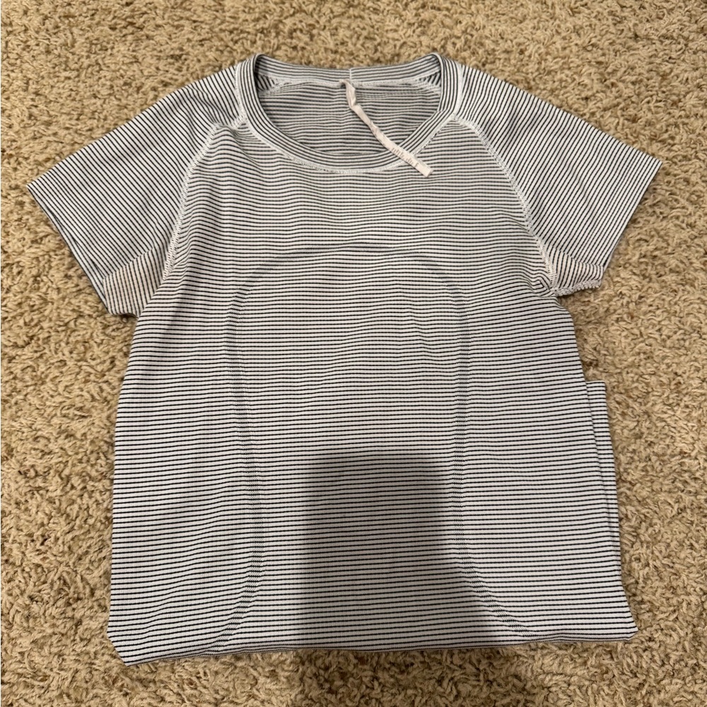 Lululemon Short Sleeve Swiftly Tech